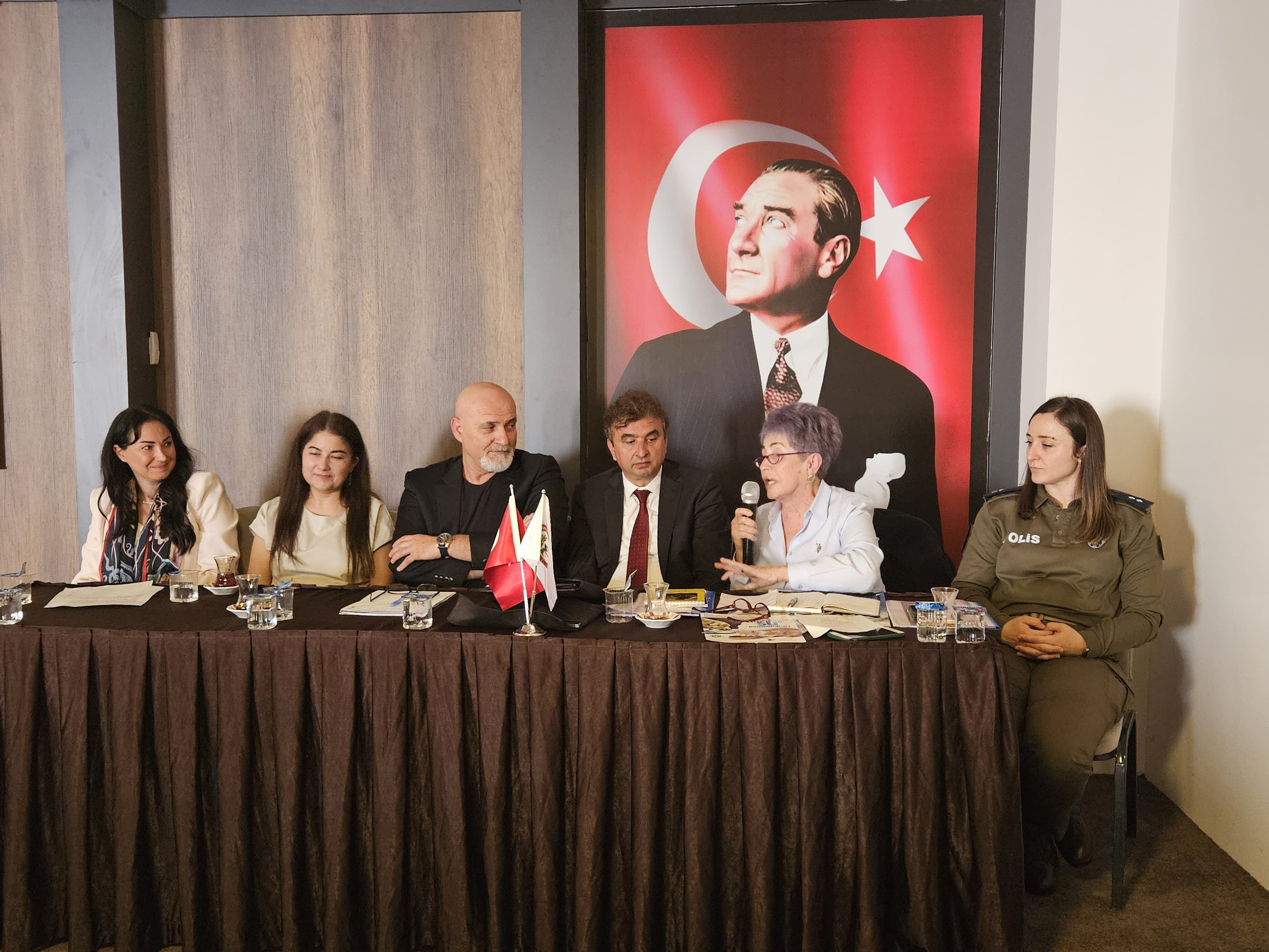 SOKAK HAYVANLARINA G&Uuml;NCEL BAKIŞ