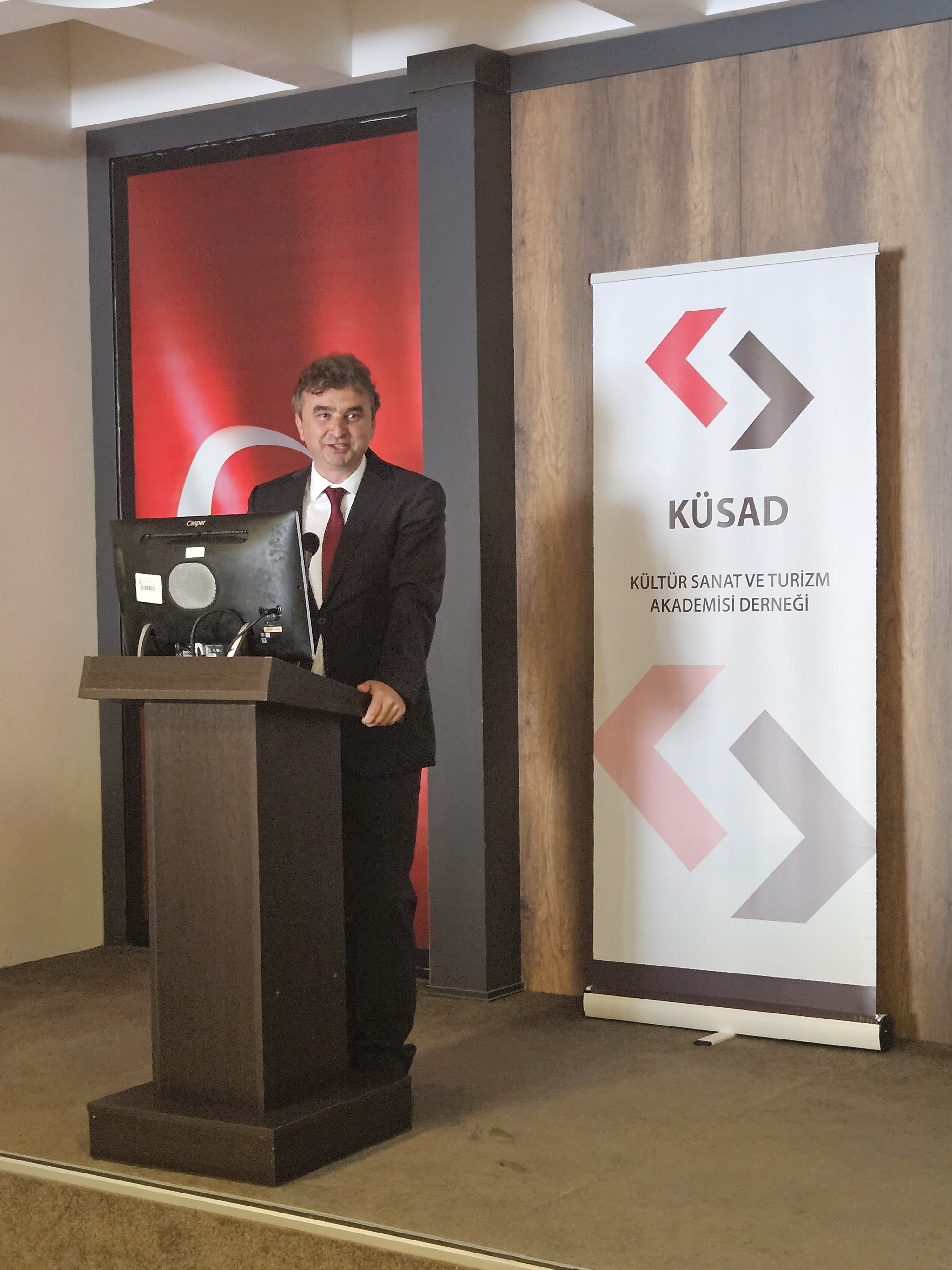 SOKAK HAYVANLARINA G&Uuml;NCEL BAKIŞ